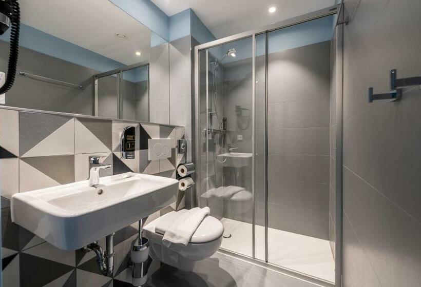Номер Стандарт Индивидуальный, Meininger Hotel Innsbruck Zentrum