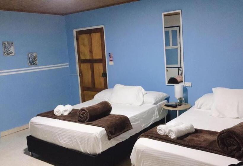 غرفة عائلية, Hospedaje Casa Rosa Jardín