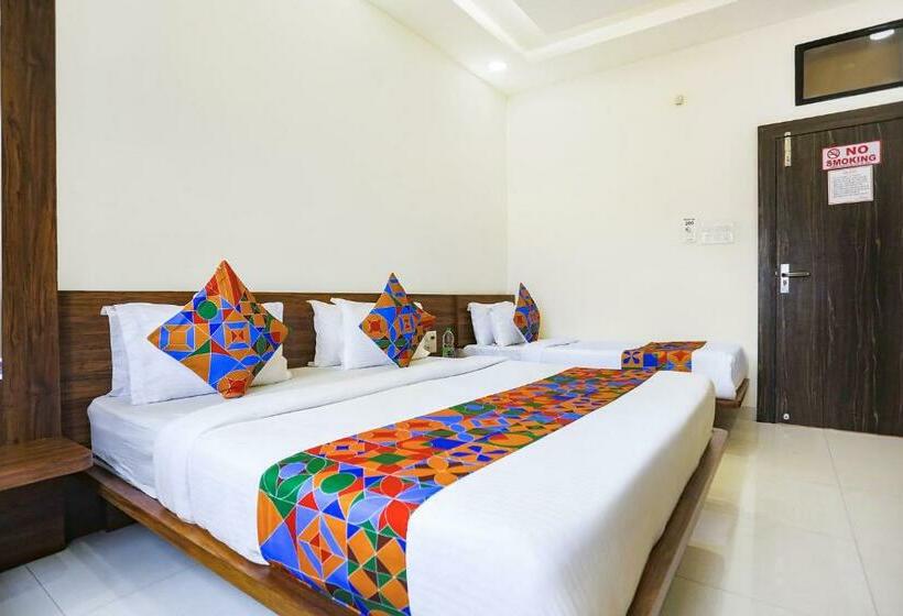 家庭间, Fabhotel Balaji Paradise