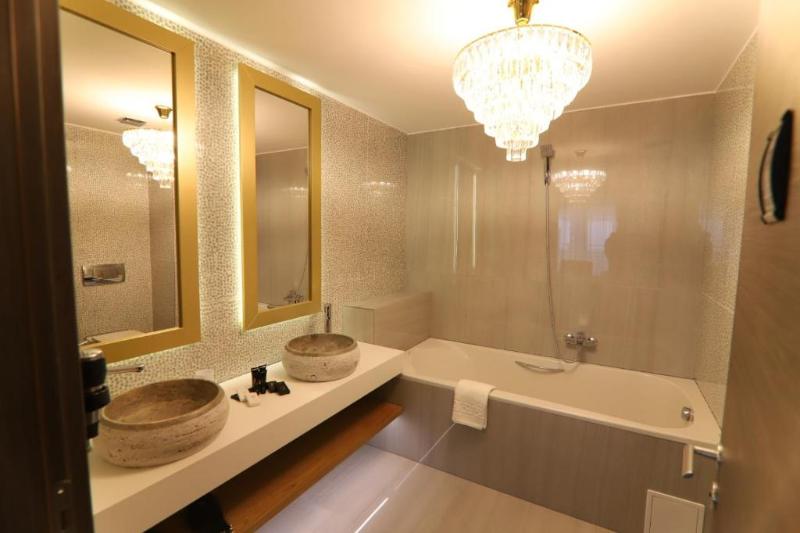 Полулюкс Повышенной Комфортности, Elexus Apartments Poiana Brasov