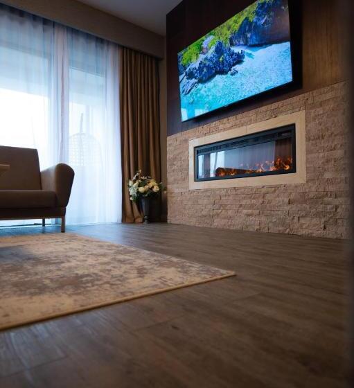 디럭스 주니어 스위트, Elexus Apartments Poiana Brasov