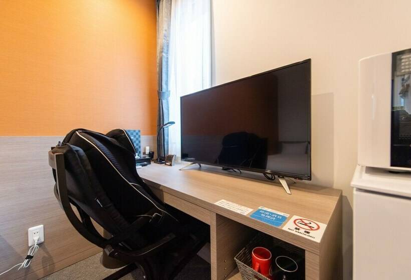 غرفة قياسية, R9 The Yard Noda