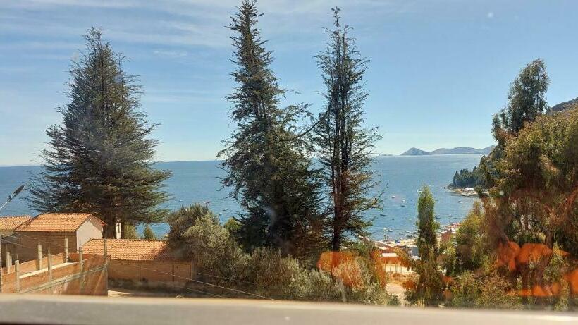 اتاق استاندارد سه نفره, Suma Uta