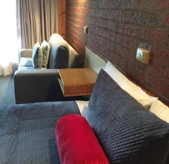 חדר סטנדרט יחיד, Country Roads