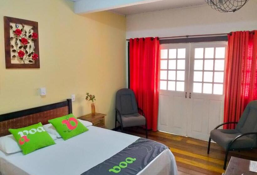 غرفة قياسية مزوَّدة بشُرفة, Voa Pouso Aconchego De Minas