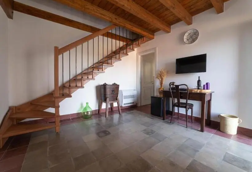Suite with Pool, Masseria Antoglia