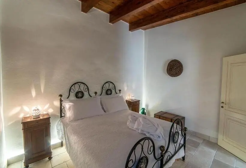 キングサイズベッドのスタンダードルーム, Masseria Antoglia
