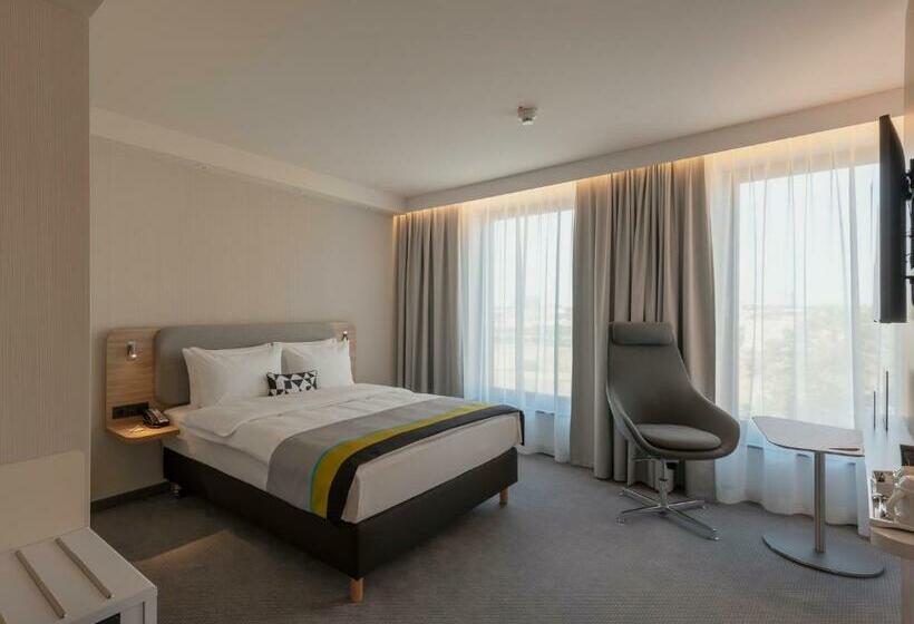 Номер Стандарт, Holiday Inn Express Düsseldorf   Hauptbahnhof, An Ihg