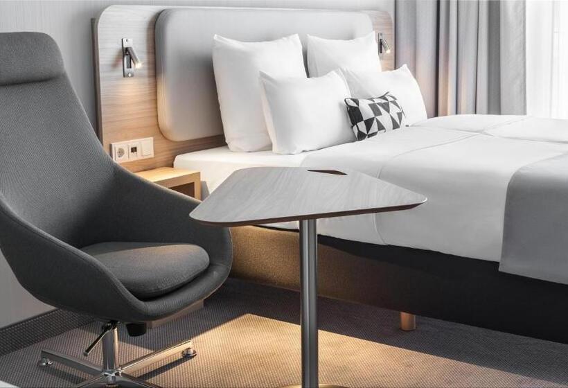 اتاق استاندارد, Holiday Inn Express Düsseldorf Hauptbahnhof, An Ihg