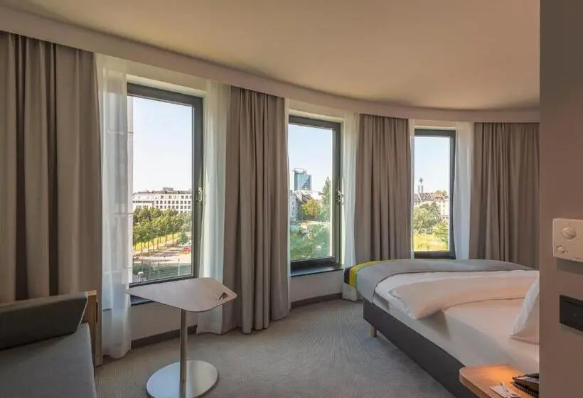 スタンダードルーム, Holiday Inn Express Düsseldorf   Hauptbahnhof, An Ihg