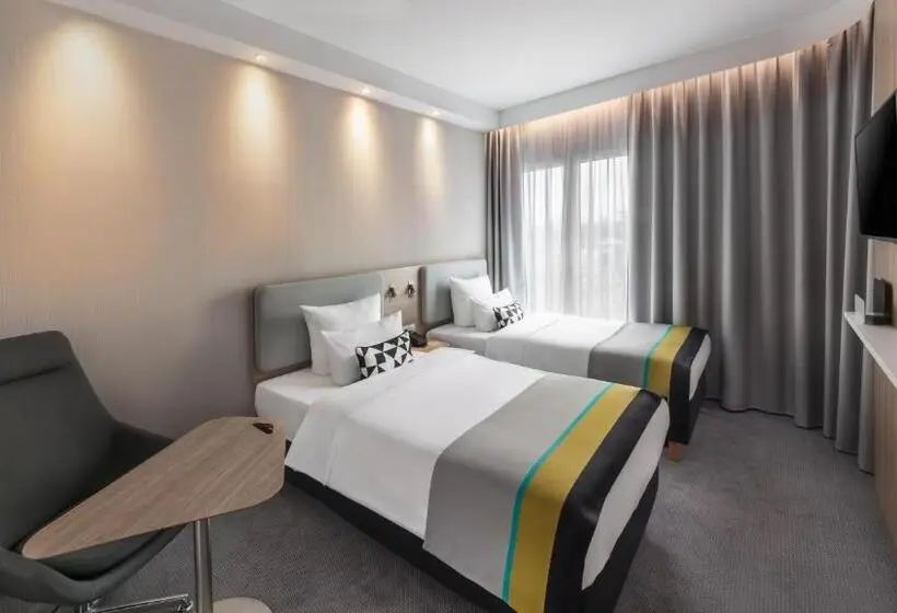 スタンダードルーム, Holiday Inn Express Düsseldorf   Hauptbahnhof, An Ihg