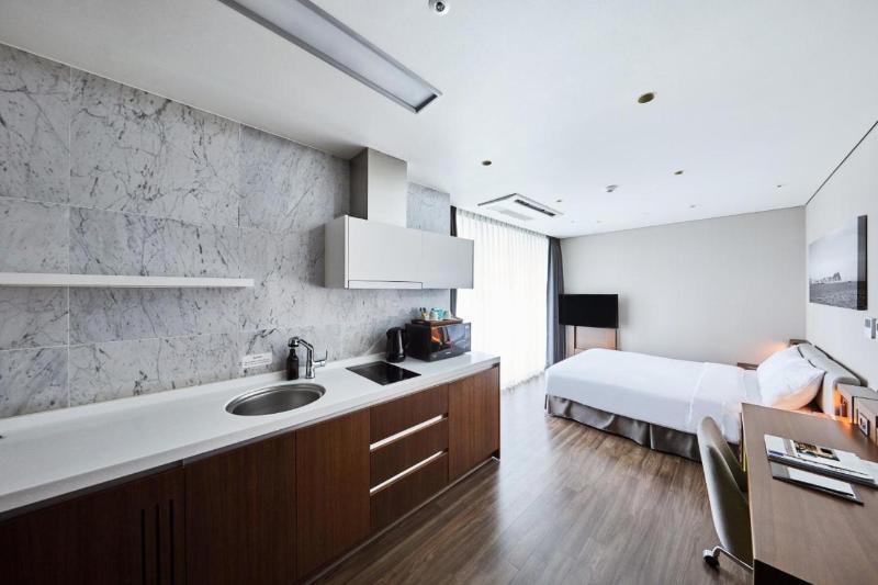 Номер Стандарт, Holiday Inn Express Düsseldorf   Hauptbahnhof, An Ihg