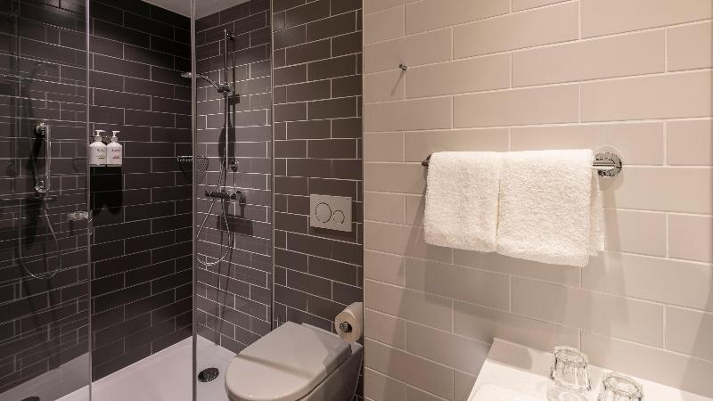 Номер Стандарт, Holiday Inn Express Düsseldorf   Hauptbahnhof, An Ihg