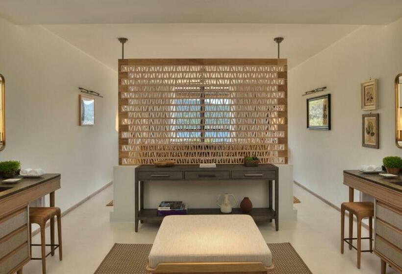 Habitación Premium Vista al Mar., Six Senses Ibiza