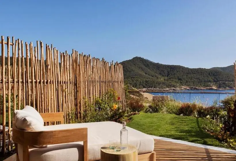 オーシャンビューデラックスルーム, Six Senses Ibiza