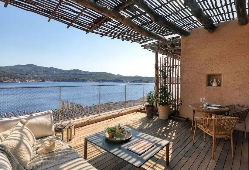 オーシャンビュージュニアスイート, Six Senses Ibiza