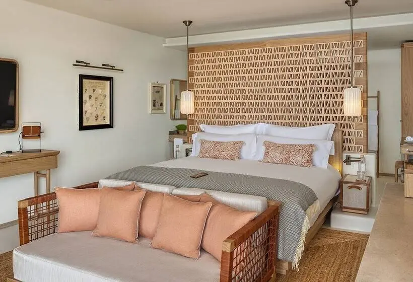 オーシャンビューのプレミアムルーム。, Six Senses Ibiza