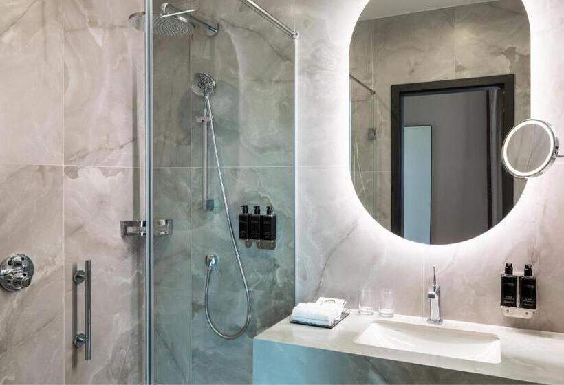 اتاق لوکس با تخت بزرگ, The Marmorosch Bucharest, Autograph Collection