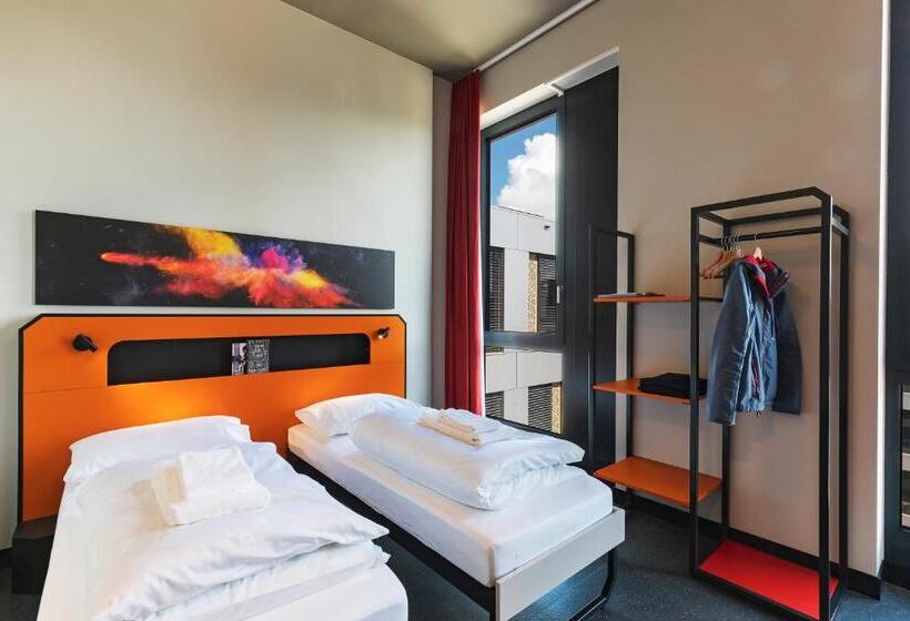 Номер Стандарт, Meininger Hotel Genève Centre Charmilles