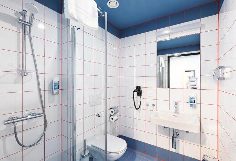 Quarto Familiar, Meininger Hotel Genève Centre Charmilles