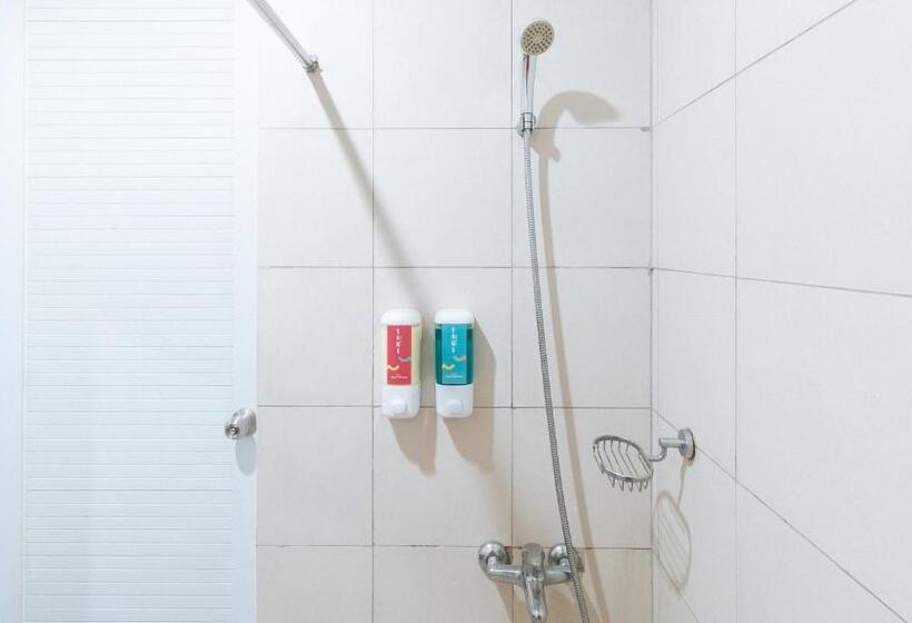 غرفة قياسية, Sans Hotel Laperal Manila