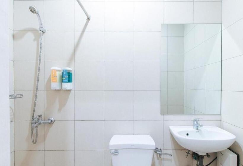 غرفة قياسية, Sans Hotel Laperal Manila