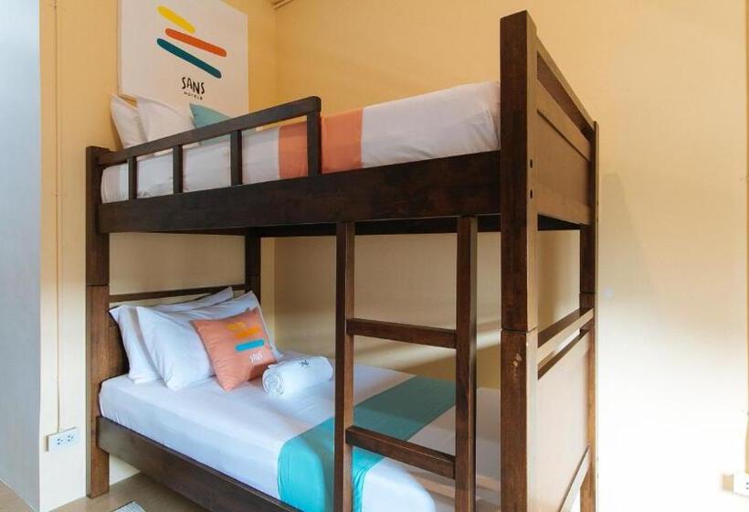 غرفة قياسية, Sans Hotel Laperal Manila