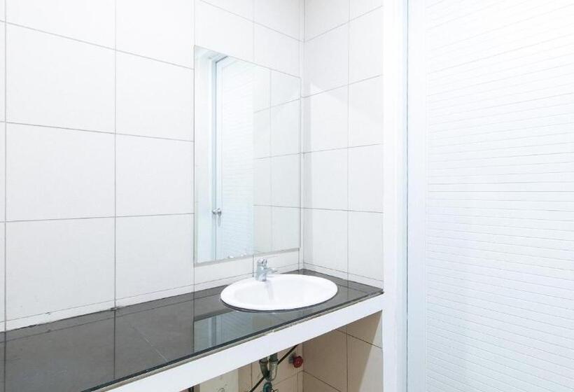 غرفة ديلوكس, Sans Hotel Laperal Manila