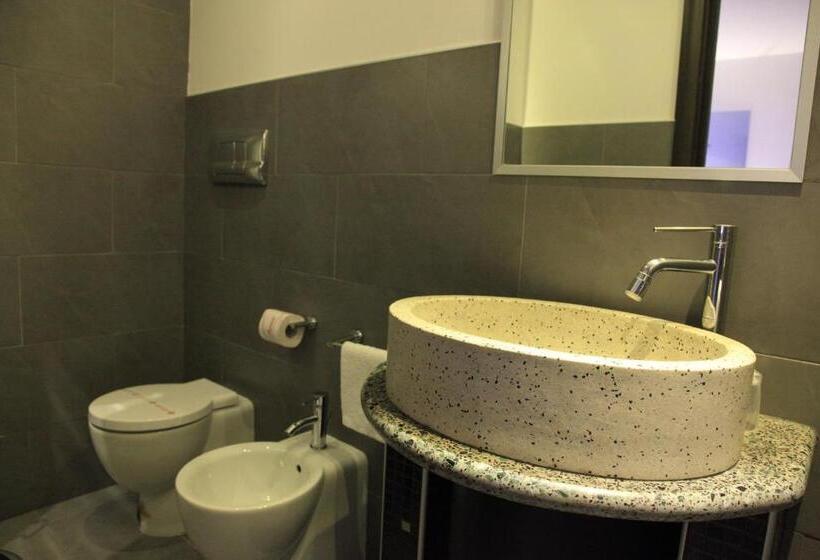 اتاق استاندارد, Bella Pescara B&b