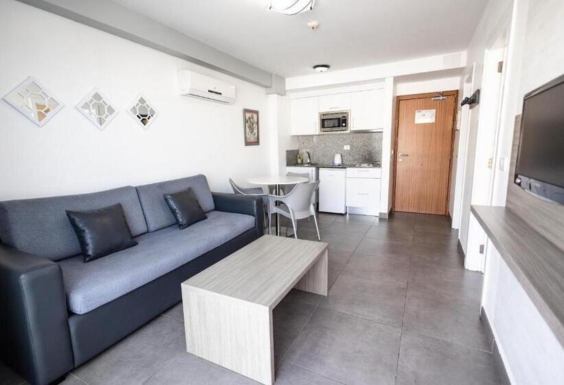 Apartamento 1 Dormitório com Terraço, Servatur Castillo de Sol