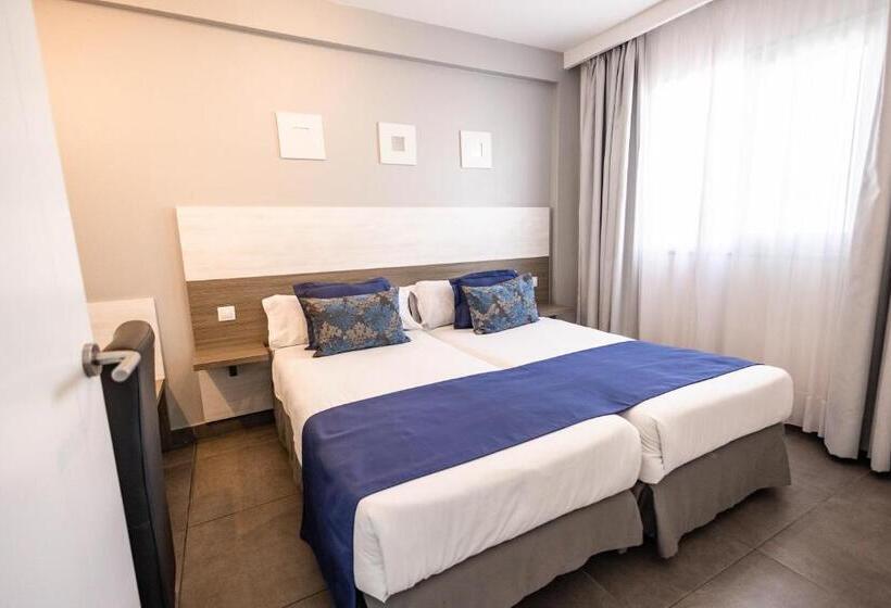 آپارتمان 1 خوابه با تراس, Servatur Castillo de Sol