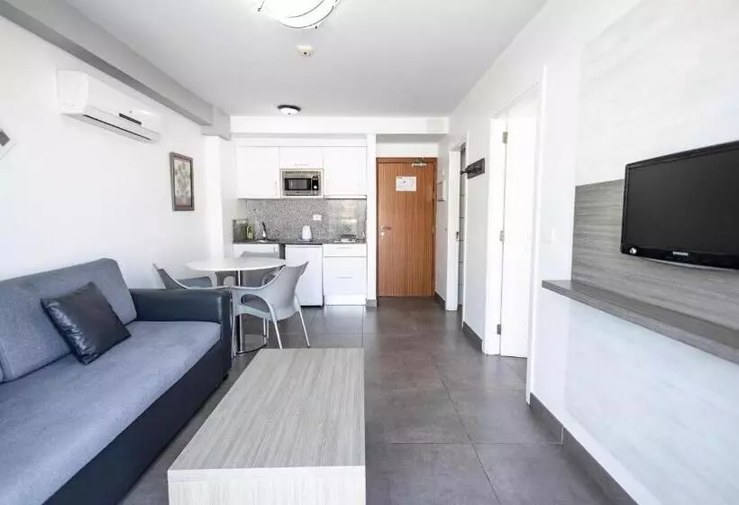آپارتمان 1 خوابه با بالکن, Servatur Castillo de Sol