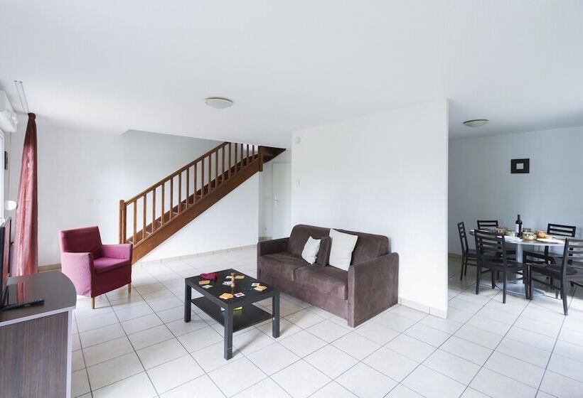 Апартаменты 3 Спальни, Garden & City Lyon   Marcy