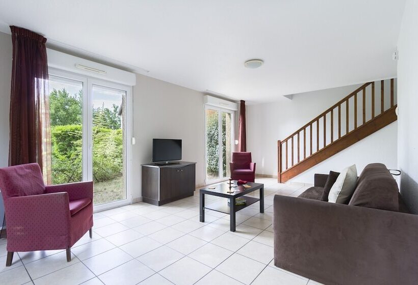 Апартаменты 3 Спальни, Garden & City Lyon Marcy