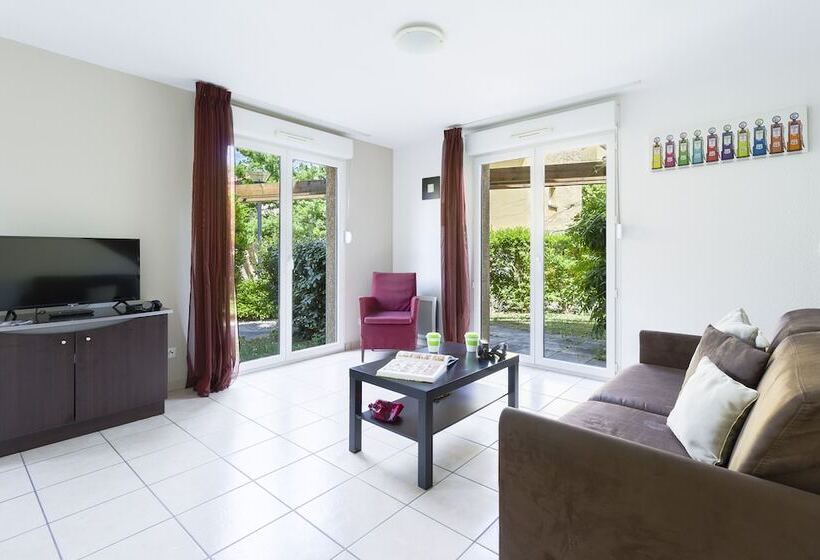 Апартаменты 2 Спальни, Garden & City Lyon Marcy