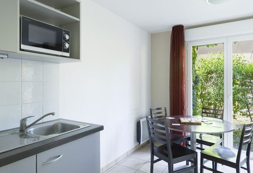 Апартаменты 2 Спальни, Garden & City Lyon   Marcy