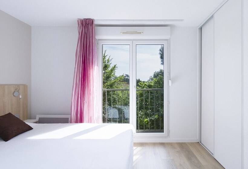 Апартаменты 3 Спальни, Garden & City Lyon   Marcy