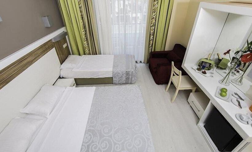 Номер Стандарт Трехместный, Armir Resort   All Inclusive