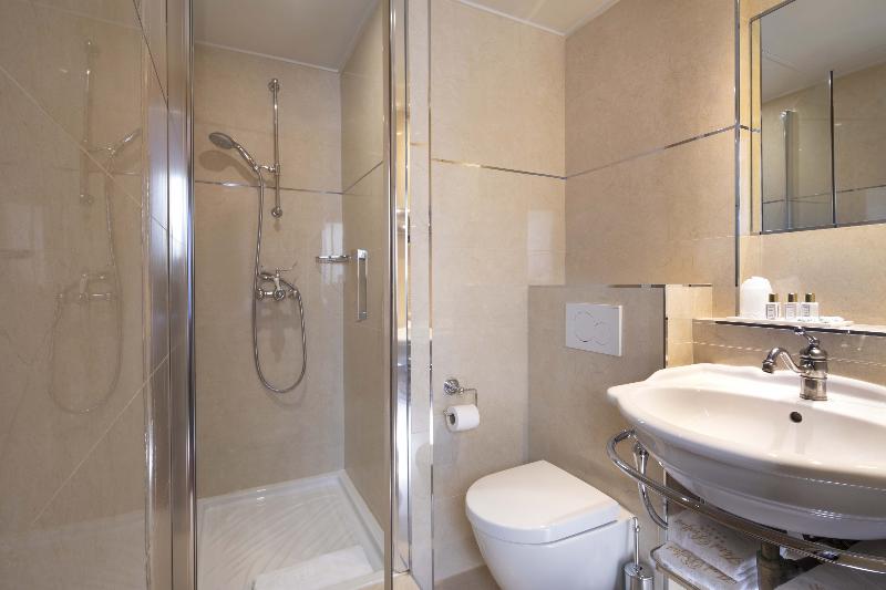 Трехместный Номер Superior, Belfast