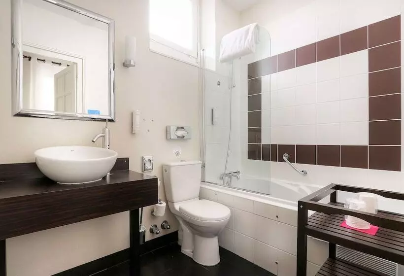 Superior Interior Room, Best Western Hôtel Brittany La Baule Centre & Plages