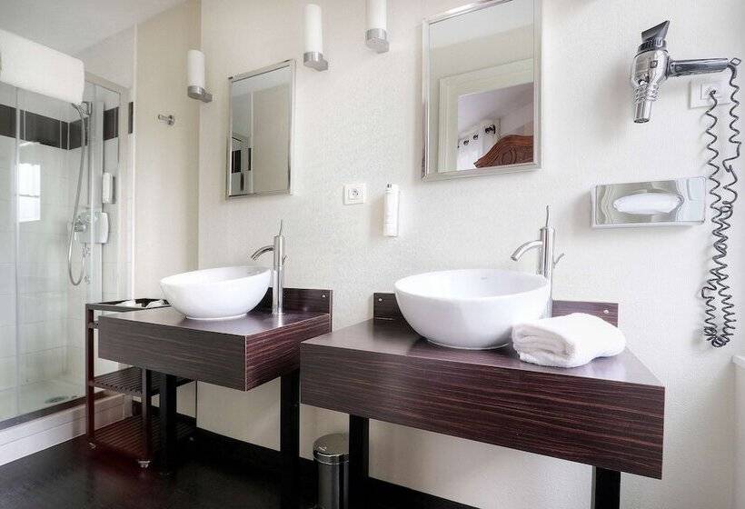 Номер Superior Вид на Море, Best Western Hôtel Brittany La Baule Centre & Plages