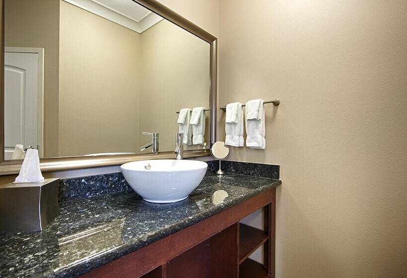 جناح, Best Western Plus Avita Suites