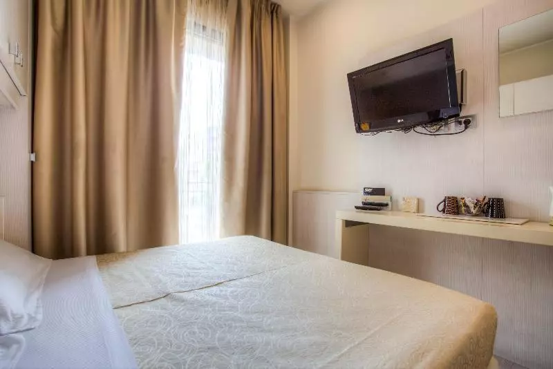 اتاق استاندارد, Ferretti Beach