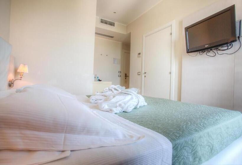 اتاق استاندارد با دسترسی به اسپا, Ferretti Beach