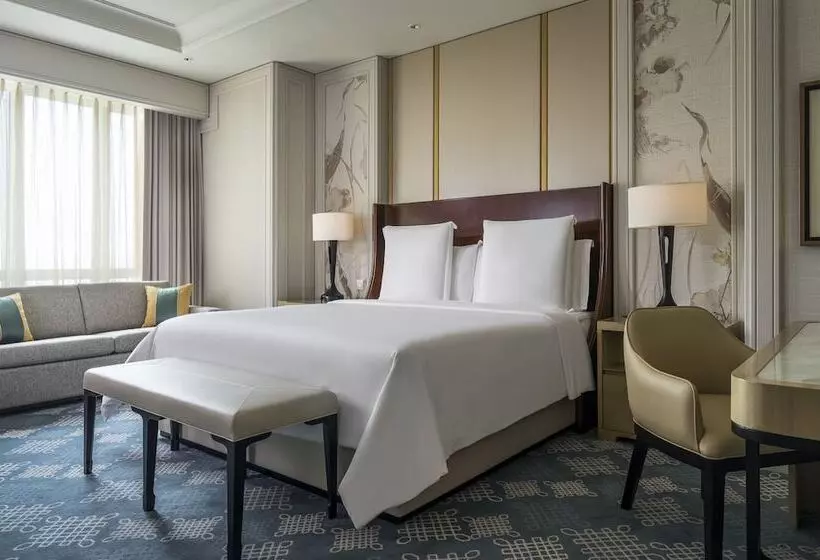 سوئیت سلطنتی 2 خوابه, Four Seasons Hotel Macao
