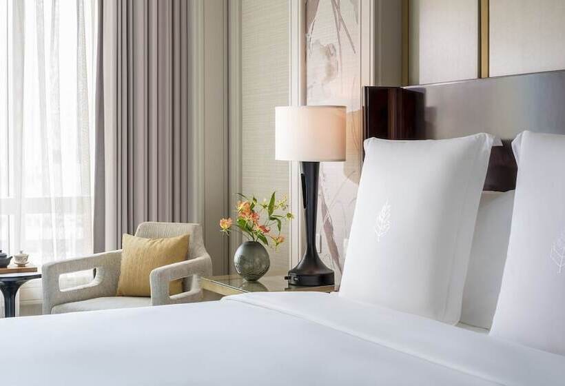 سوئیت سلطنتی 2 خوابه, Four Seasons Hotel Macao