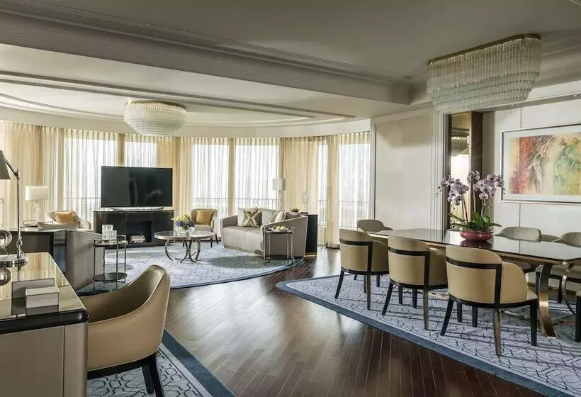سوئیت سلطنتی 2 خوابه, Four Seasons Hotel Macao