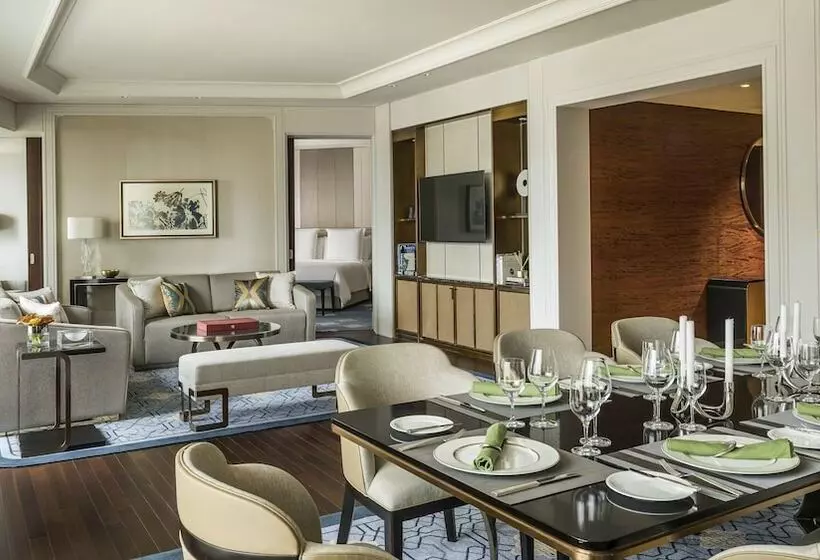 سوئیت سلطنتی 2 خوابه, Four Seasons Hotel Macao