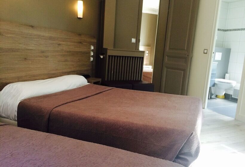 اتاق استاندارد چهار تخته, Grand Hôtel Magenta