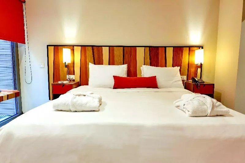 キングサイズベッドのスタンダードルーム, Hilton Garden Inn San Diego Del Mar